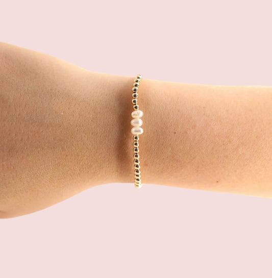 Harper Pearl Bracelet in Gold