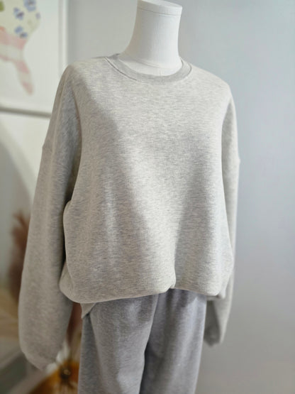 The Perfect Oversized Sweatshirt